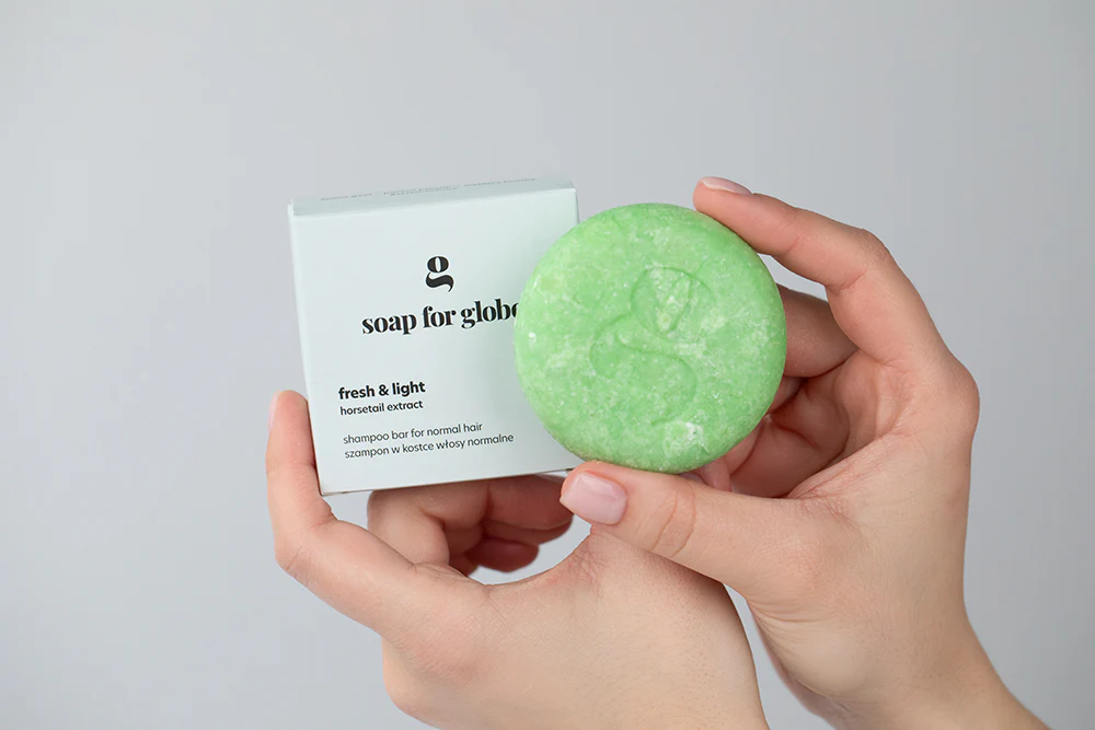 Szampon w kostce włosy normalne SOAP FOR GLOBE - Image 3